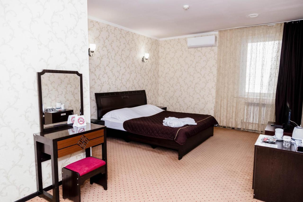 Golden Palace Aktau  Eksteriør billede
