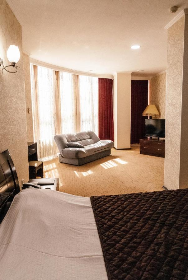 Golden Palace Aktau  Eksteriør billede