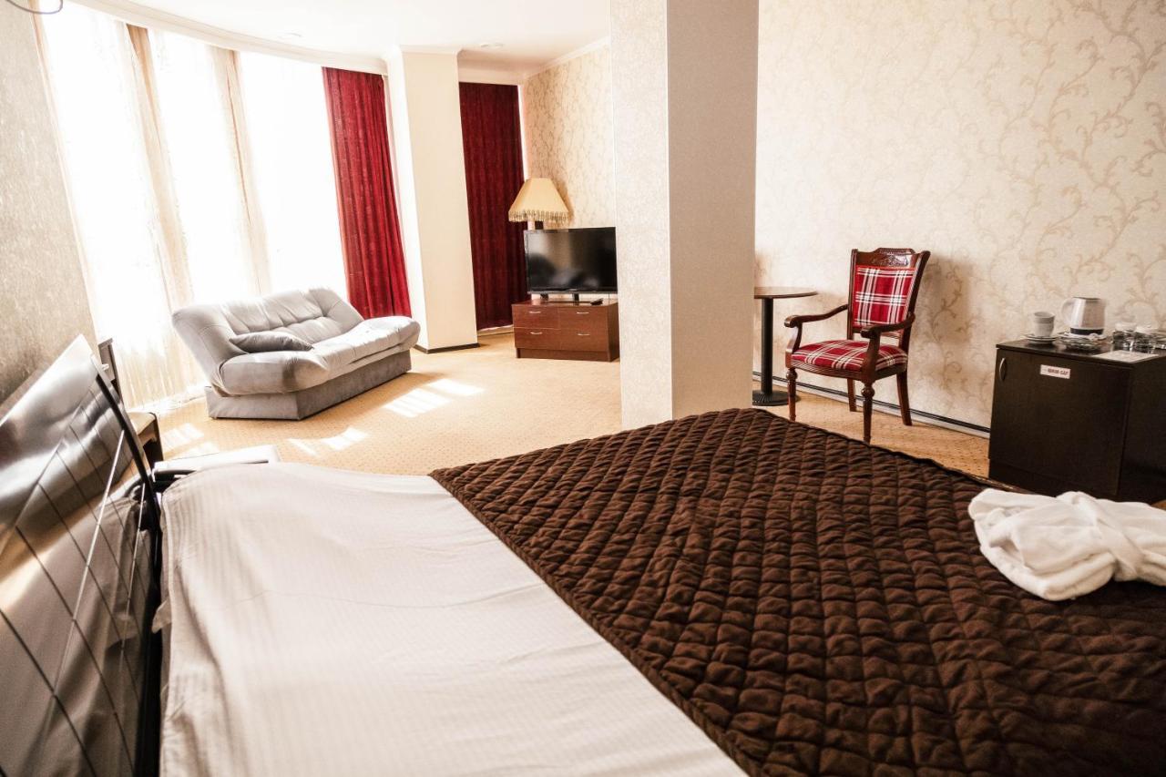 Golden Palace Aktau  Eksteriør billede